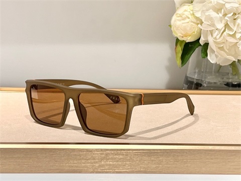 prada sunglass-550